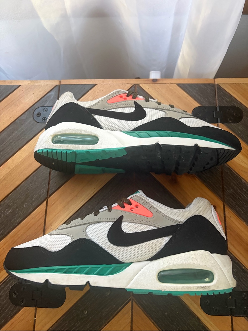 Nike Air Max CorrelateSneakers in White, Black, Gray with Teal and Coral Accents